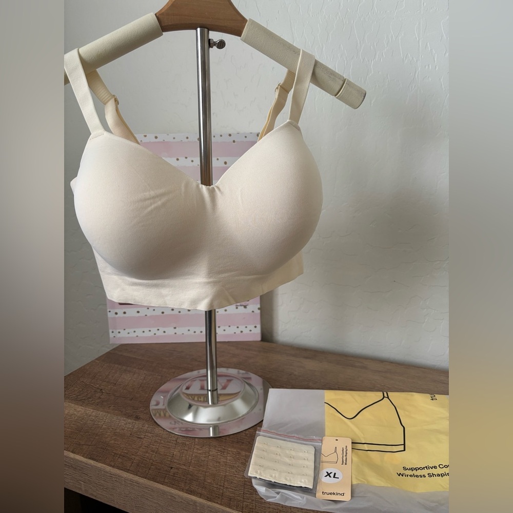 New Truekind Wireless Supportive Comfort Shaping Bra - Picture 1 of 4